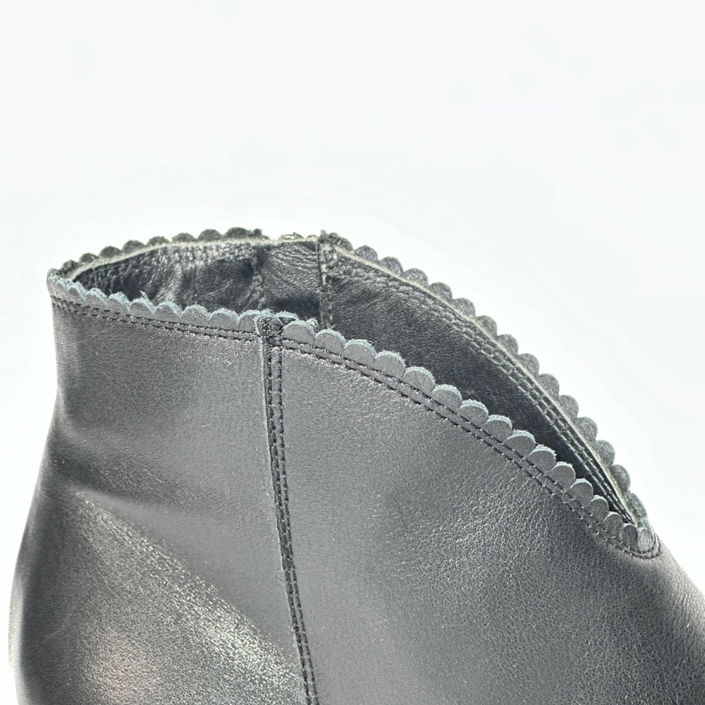 Javiera Booties Boots 2201 Studs Leather Ankle Boots Pointy Toe Heel Zip Spain - Picture 12 of 16